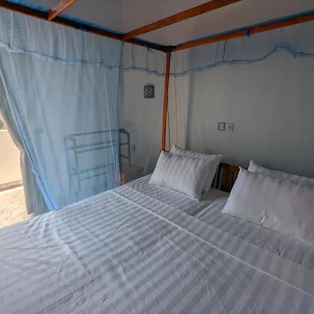 Hikkasurf Apartment Hikkaduwa Extérieur photo