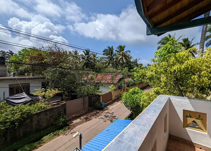 Hikkasurf Apartment